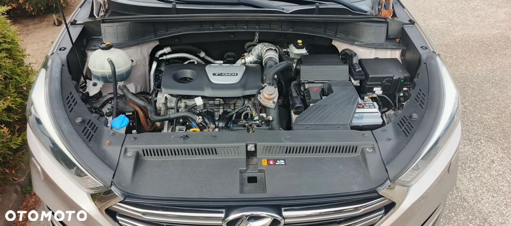 Hyundai Tucson 1.6 T-GDI TourdePologne 4WD DCT - 36
