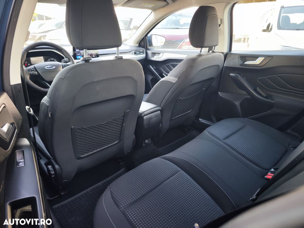 Ford Focus 1.0 EcoBoost Titanium - 6