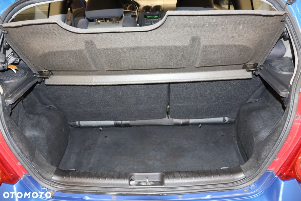 Chevrolet Aveo 1.4 16V LS - 11