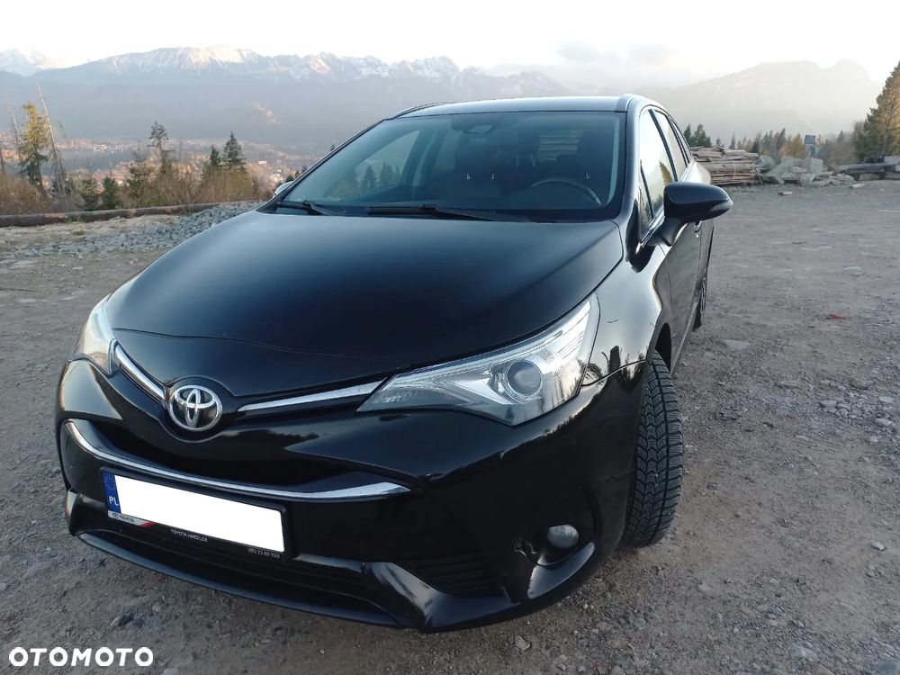 Toyota Avensis 1.8 Premium - 5