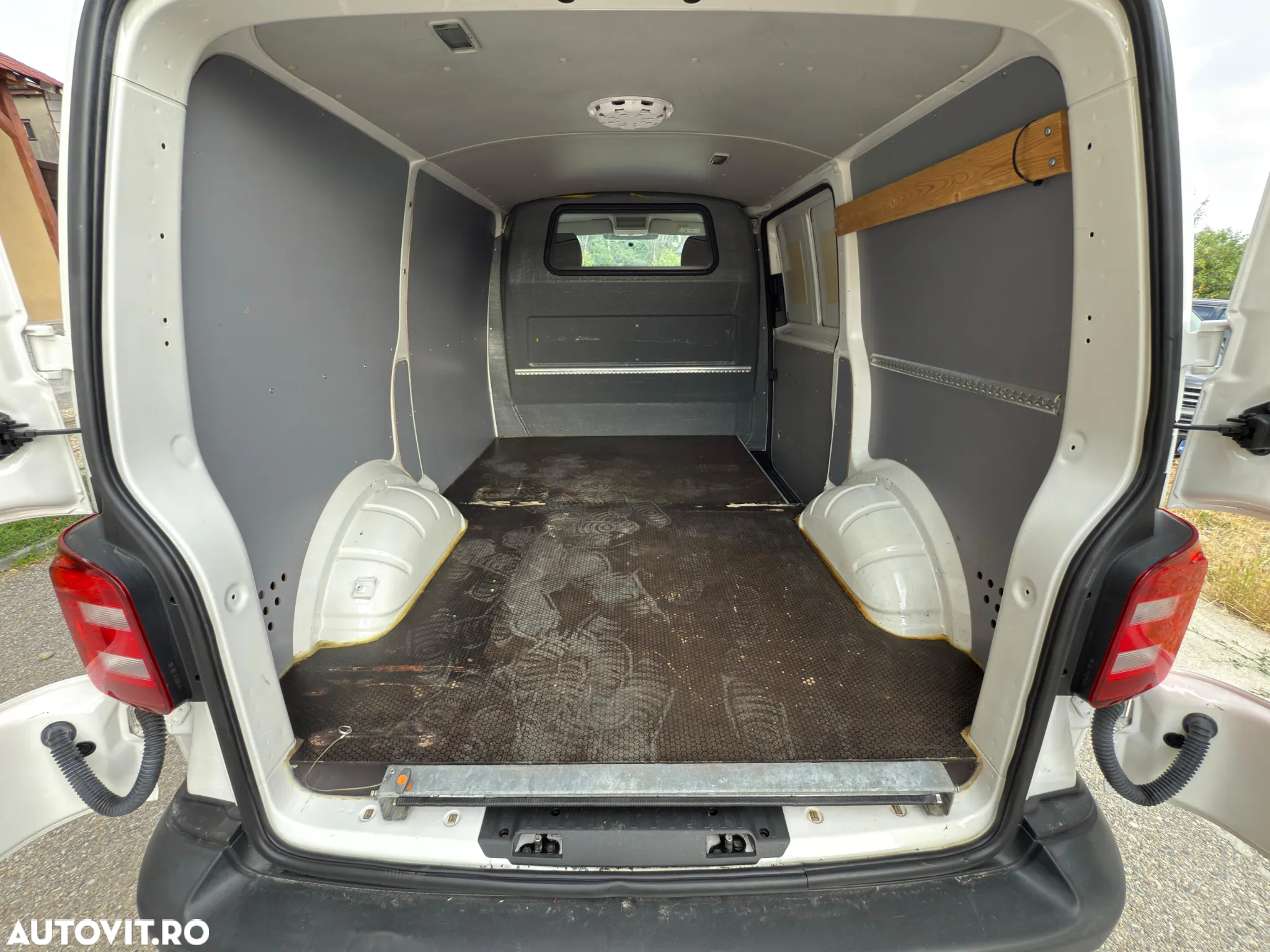 Volkswagen TRANSPORTER T6 - 4