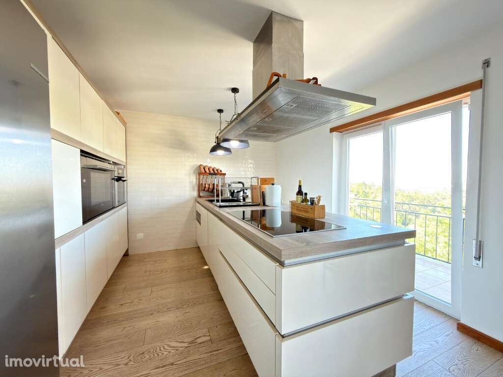 Moradia M4 com garagem em zona dos Carvalhais - Grande imagem: 4/10