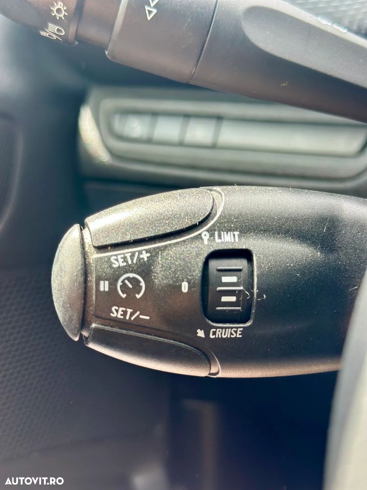 Peugeot 2008 - 17