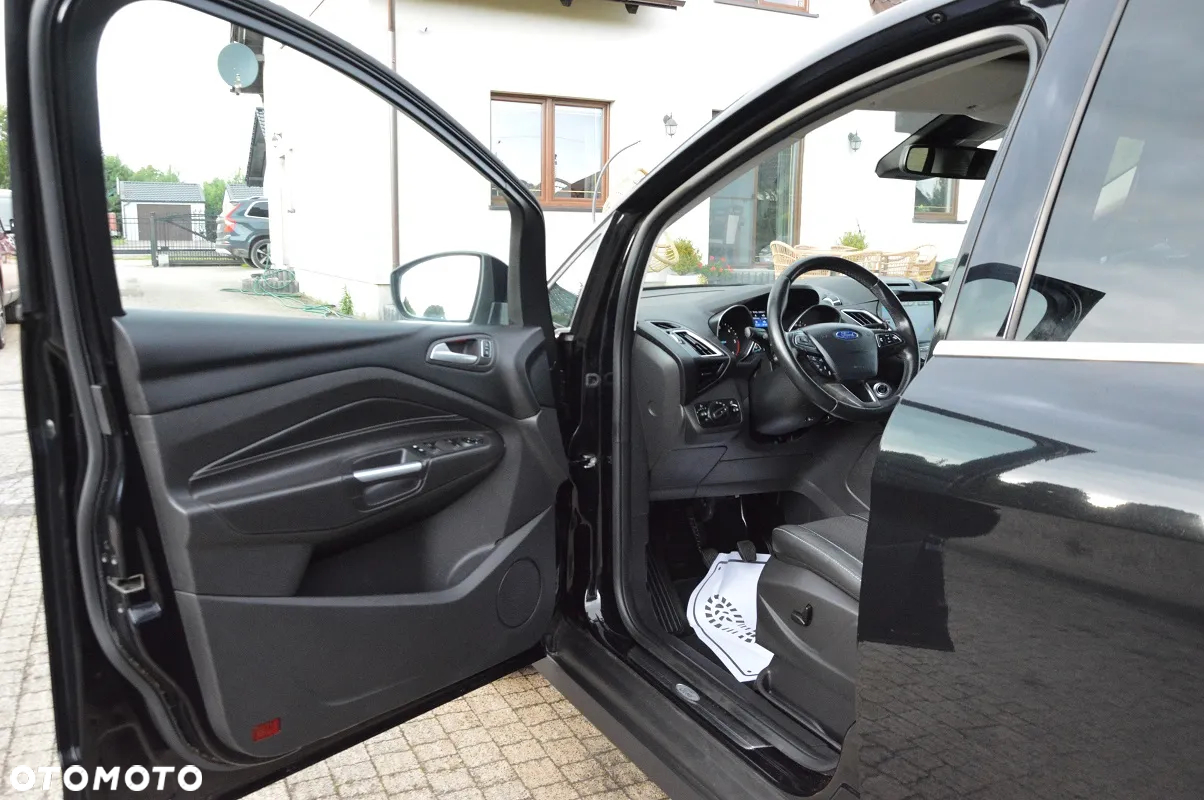 Ford C-MAX 2.0 TDCi Start-Stop-System Titanium - 25