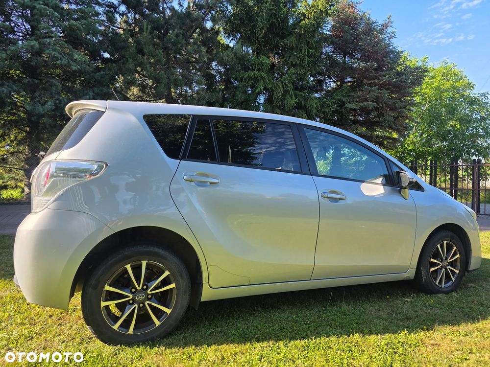 Toyota Verso 1.8 Prestige - 3