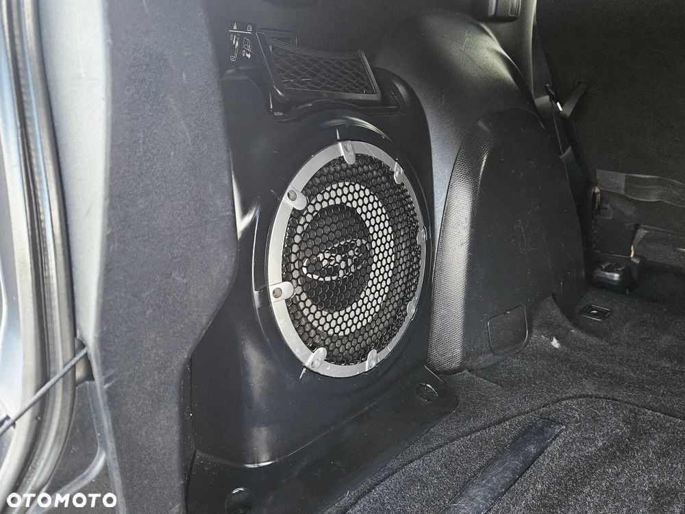Mitsubishi Outlander - 15