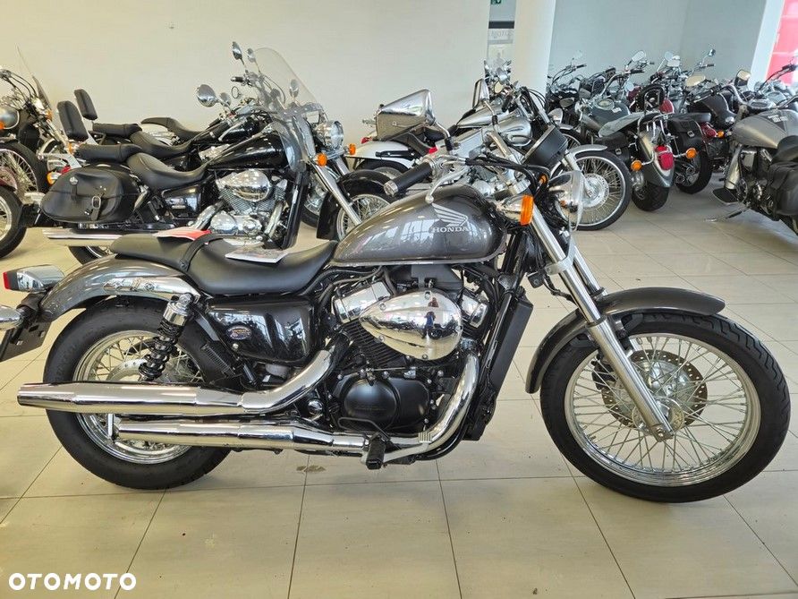 Suzuki Intruder - 15
