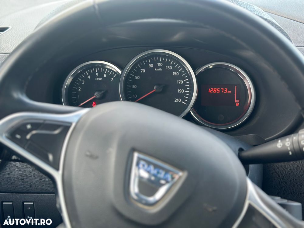 Dacia Lodgy TCe 115 Stepway - 8