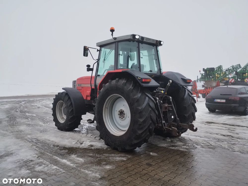 Massey Ferguson 8120 DynaShift 1996R - 25