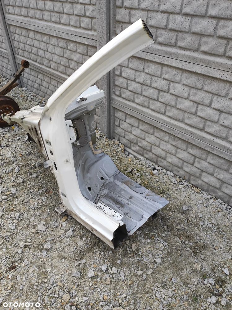 Ćwiartka lewa przód Volkswagen PASSAT B8 - 4