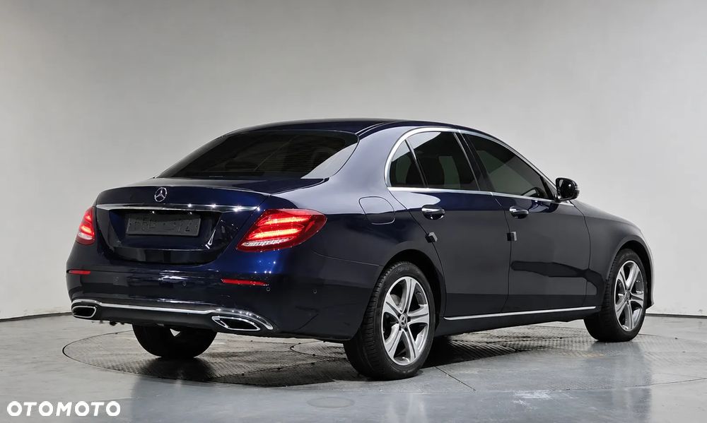 Mercedes-Benz Klasa E 220 d AMG/Avantgarde - 3