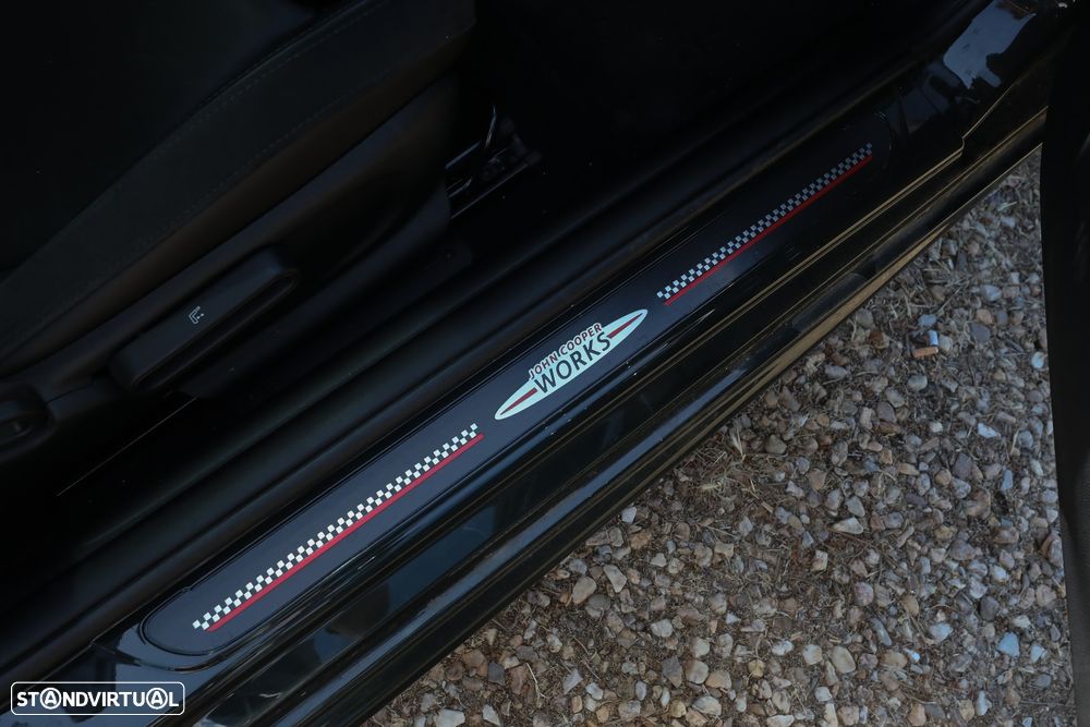 MINI 3 Portas John Cooper Works Aut. - 23