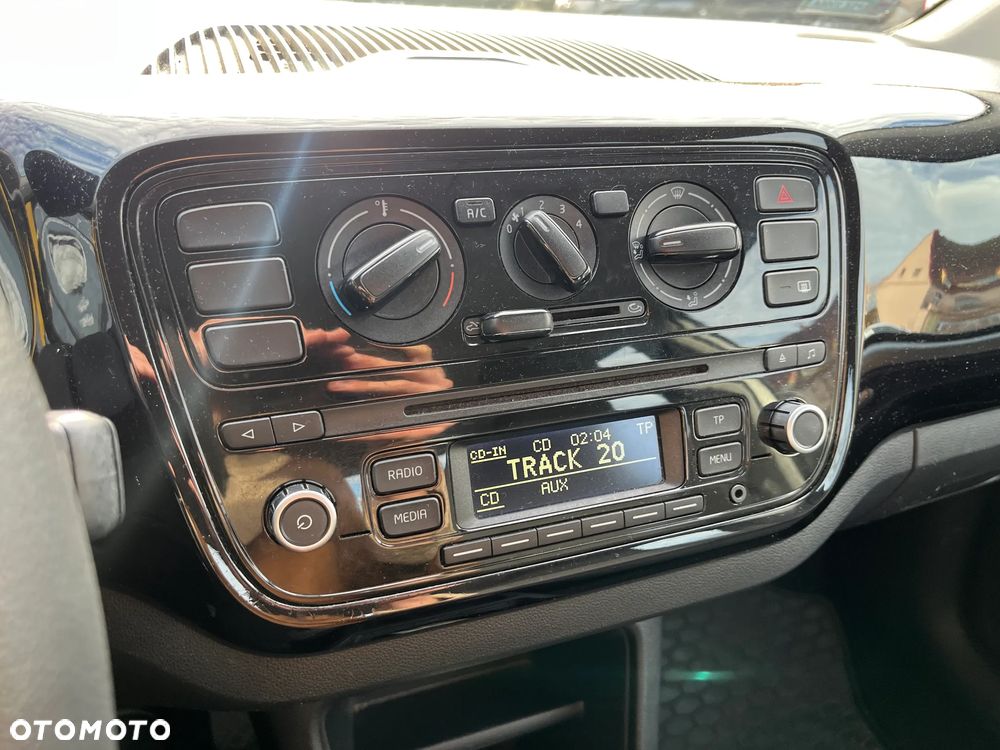 Volkswagen up! 1.0 move - 13