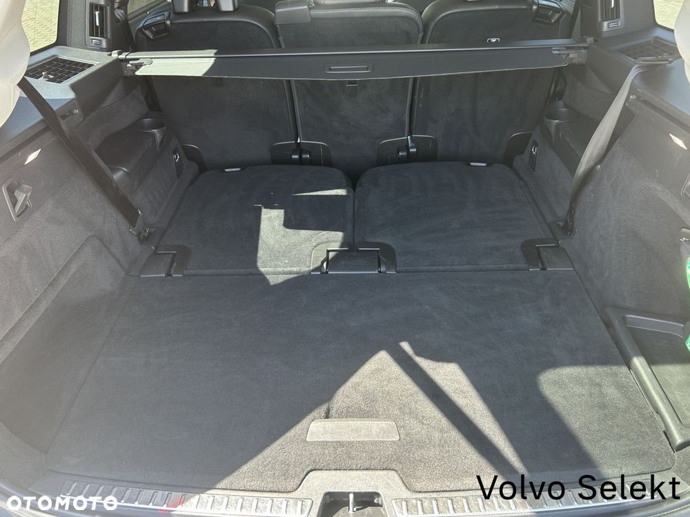 Volvo XC 90 - 30