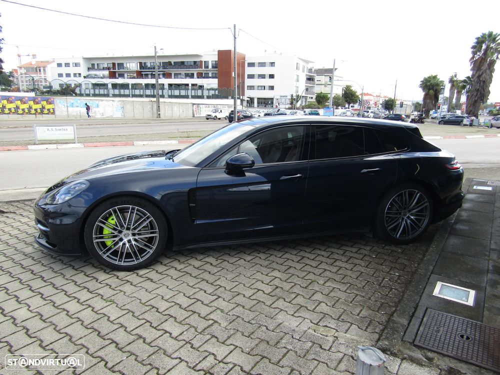Porsche Panamera Sport Turismo 4 E-Hybrid - 10