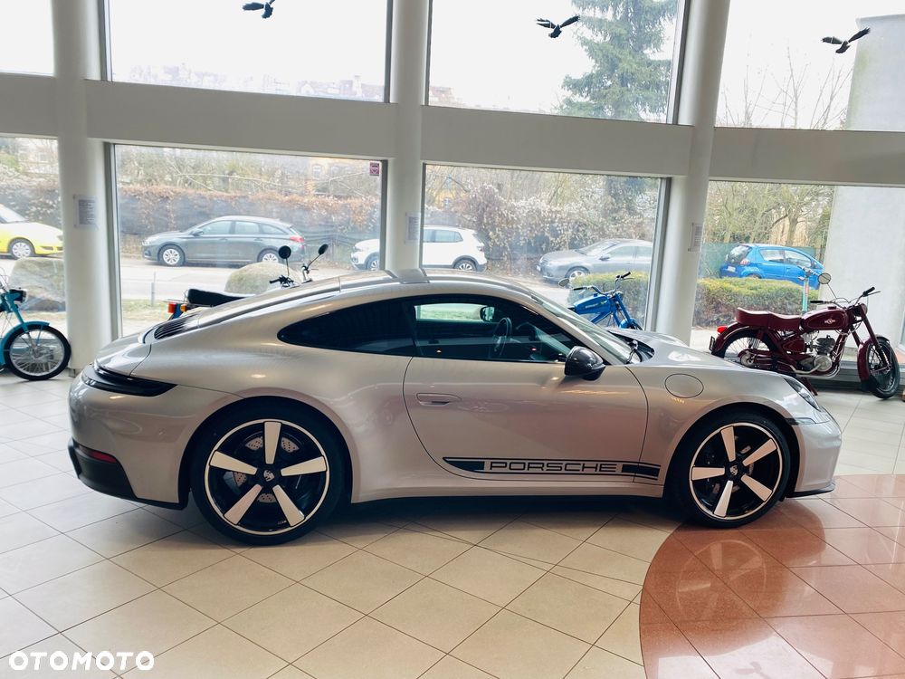 Porsche 911 - 16