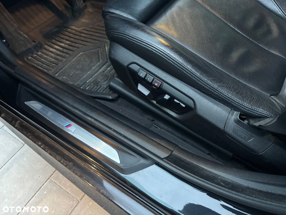 BMW Seria 3 325d - 2