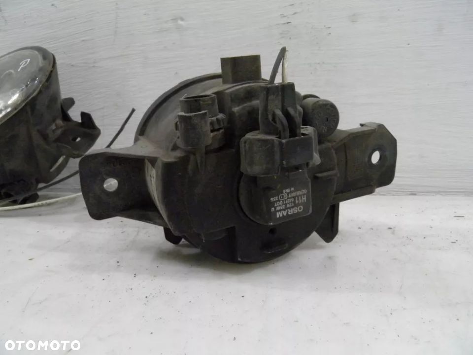 CLIO III HALOGEn lewy oryginał - 2