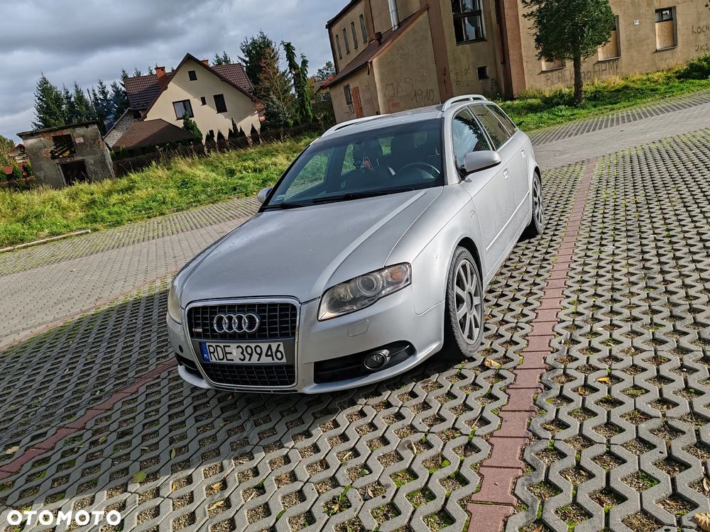 Audi A4 - 1