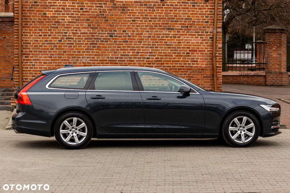 Volvo V90 D3 Momentum - 20