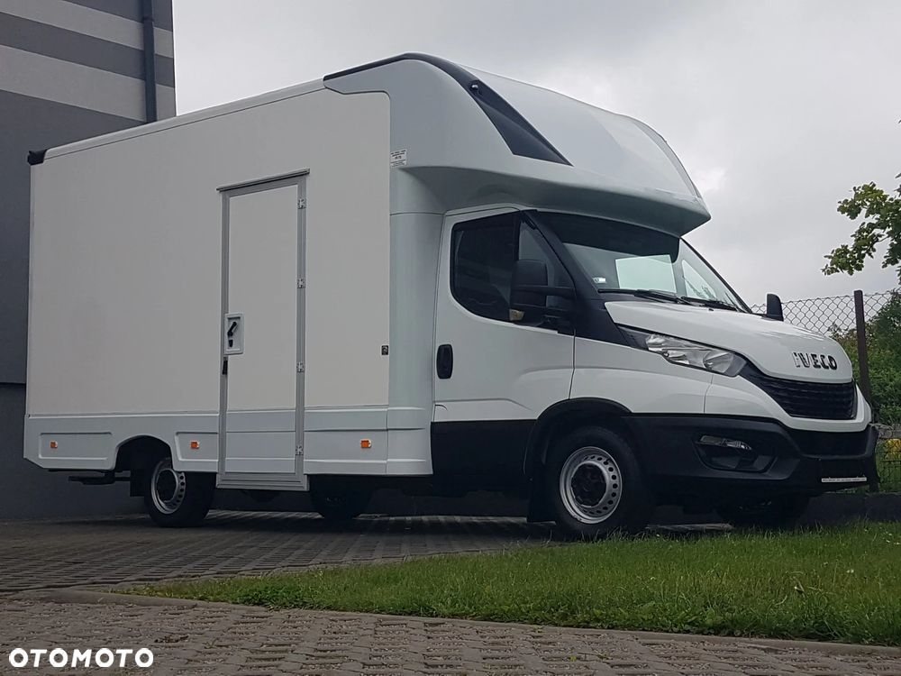 Iveco DAILY KONTENER NISKOPODŁOGOWY 4,43x2,23x2,42 SKLEP FOODTRUCK BAR KLIMA KONIOWÓZ KAMPER - 30