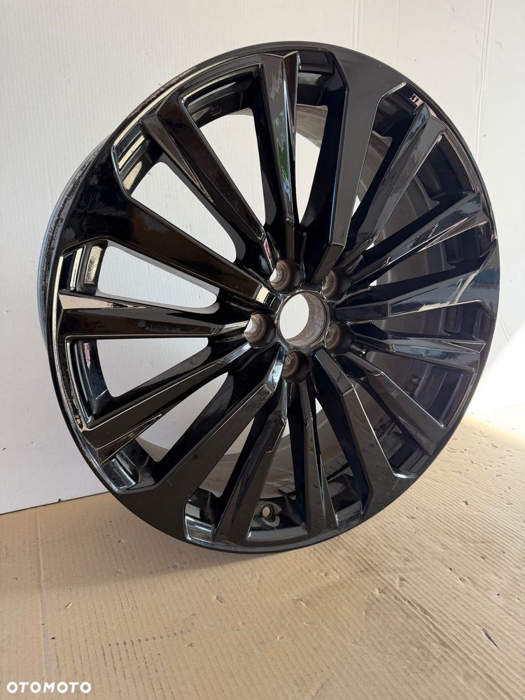 Felga aluminiowa Toyota Highlander 20x8J ET 35 5x114.3 - 2