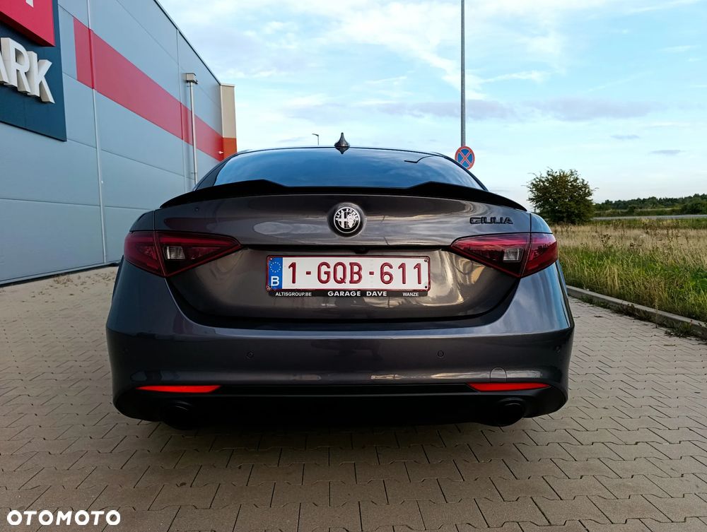 Alfa Romeo Giulia 2.2 Super - 15