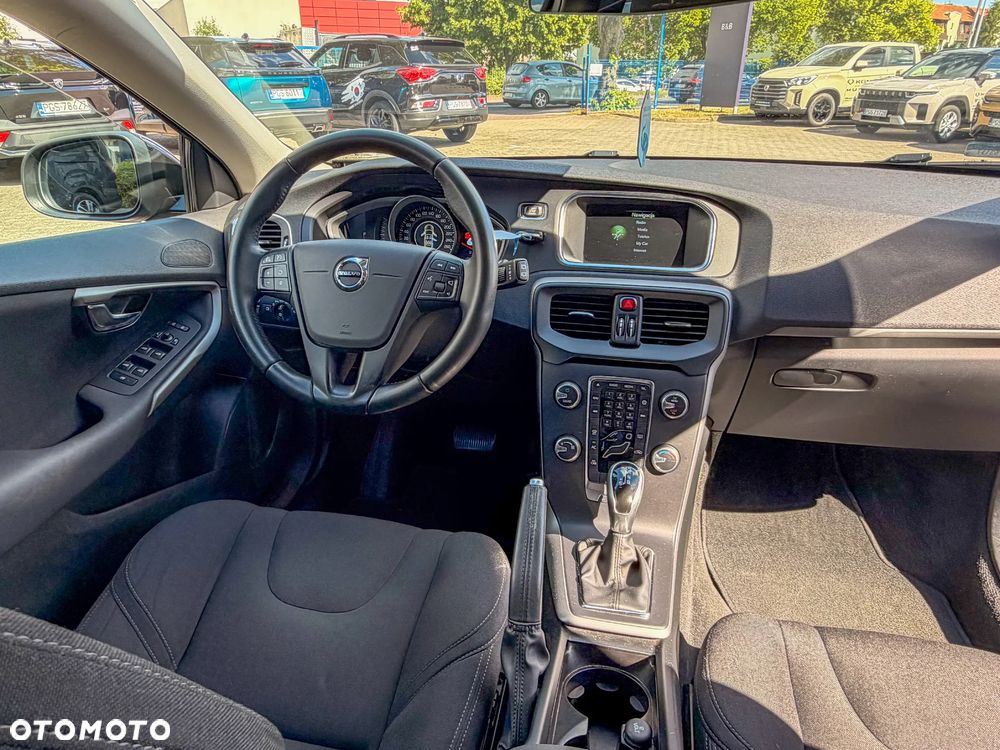 Volvo V40 D2 Geartronic - 19