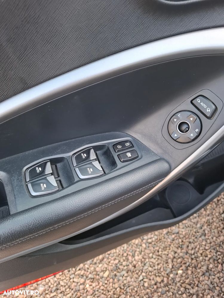 Hyundai Santa Fe 2.0 CRDI 2WD Premium - 21