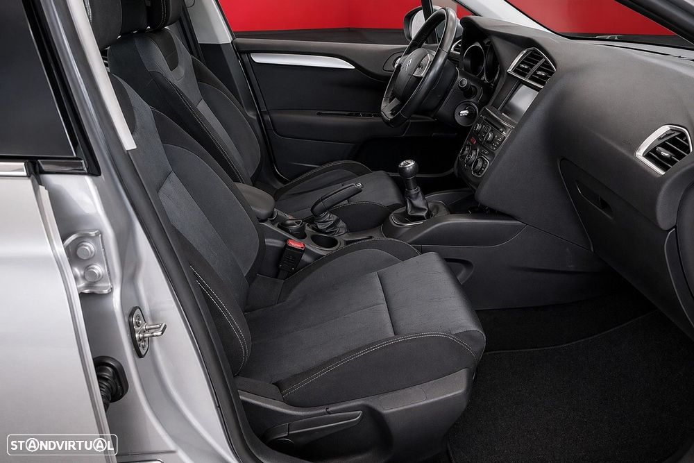 Citroën C4 1.6 HDi Attraction - 6