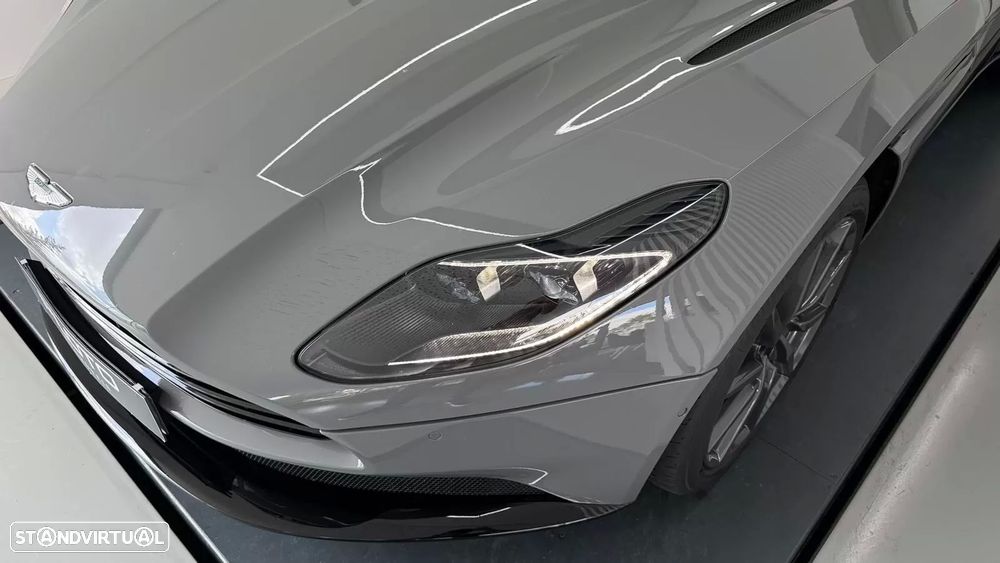 Aston Martin DB11 Coupé V8 Auto - 3