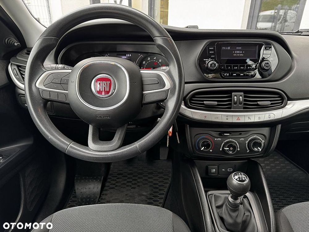 Fiat Tipo 1.4 16V Easy EU6d - 8