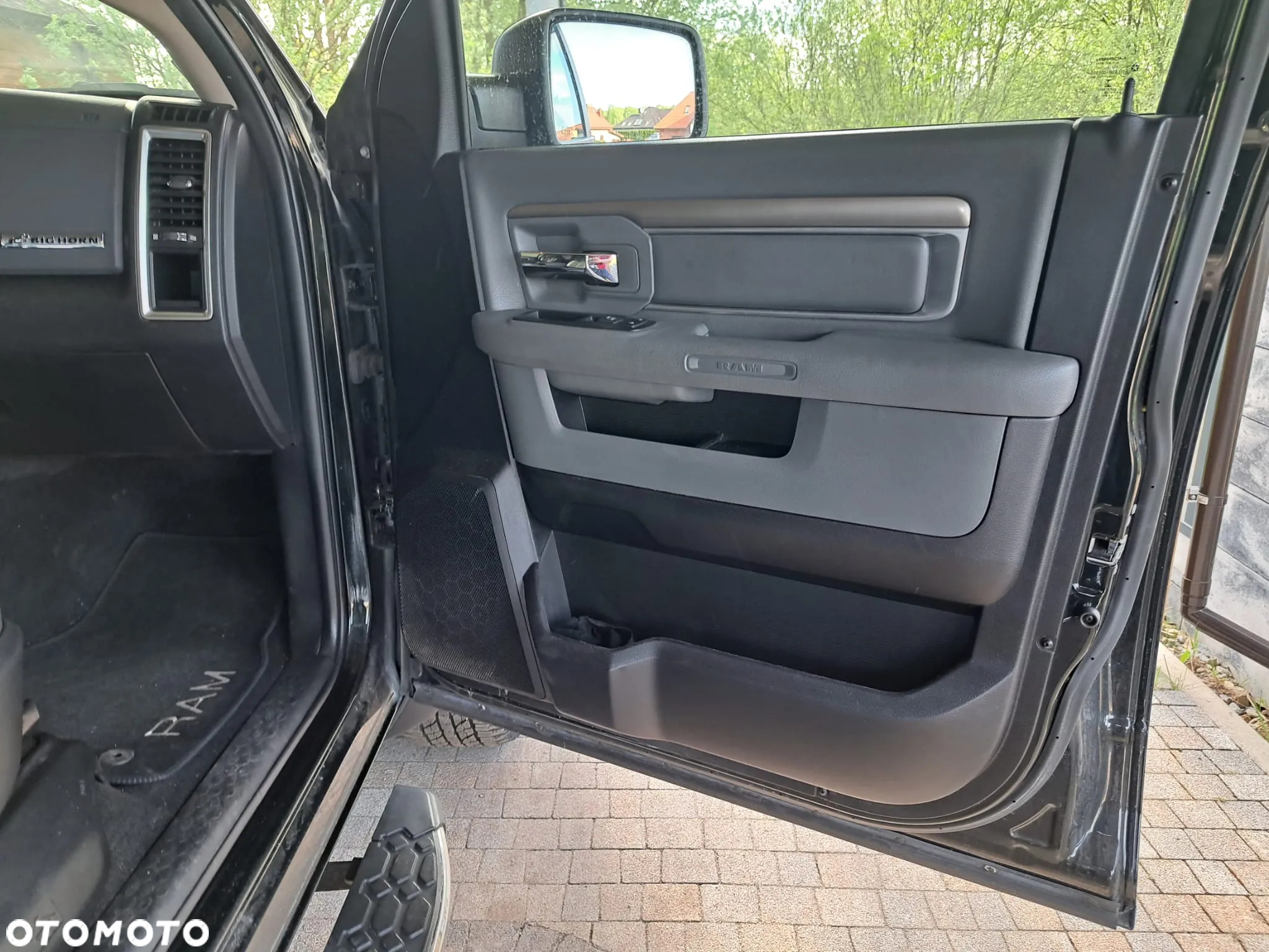 Dodge RAM 1500 5.7 4x4 - 26