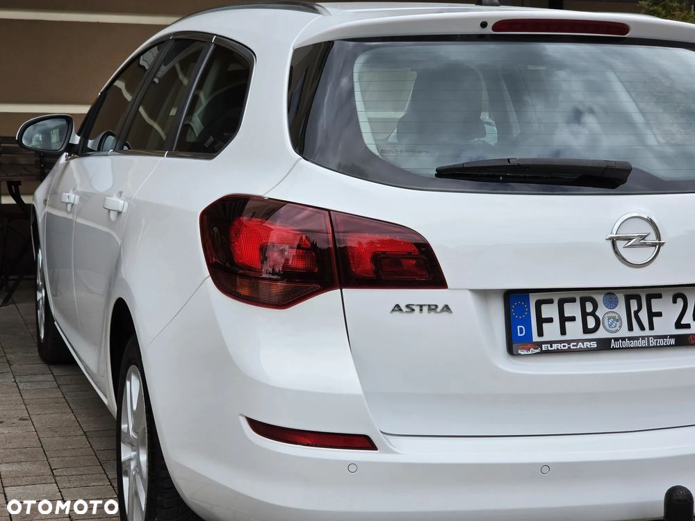 Opel Astra 1.4 Turbo Cosmo - 33