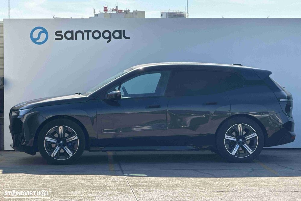 BMW iX xDrive 40 Pack Desportivo - 3
