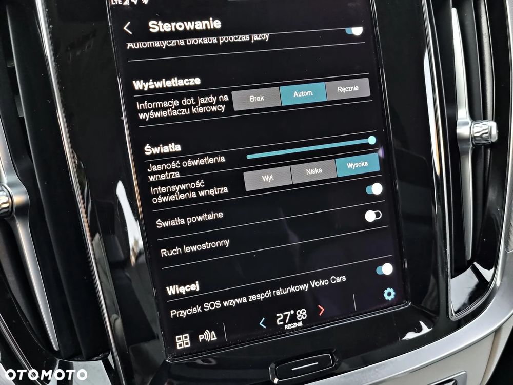 Volvo V60 Cross Country B4 D AWD Ultimate - 23