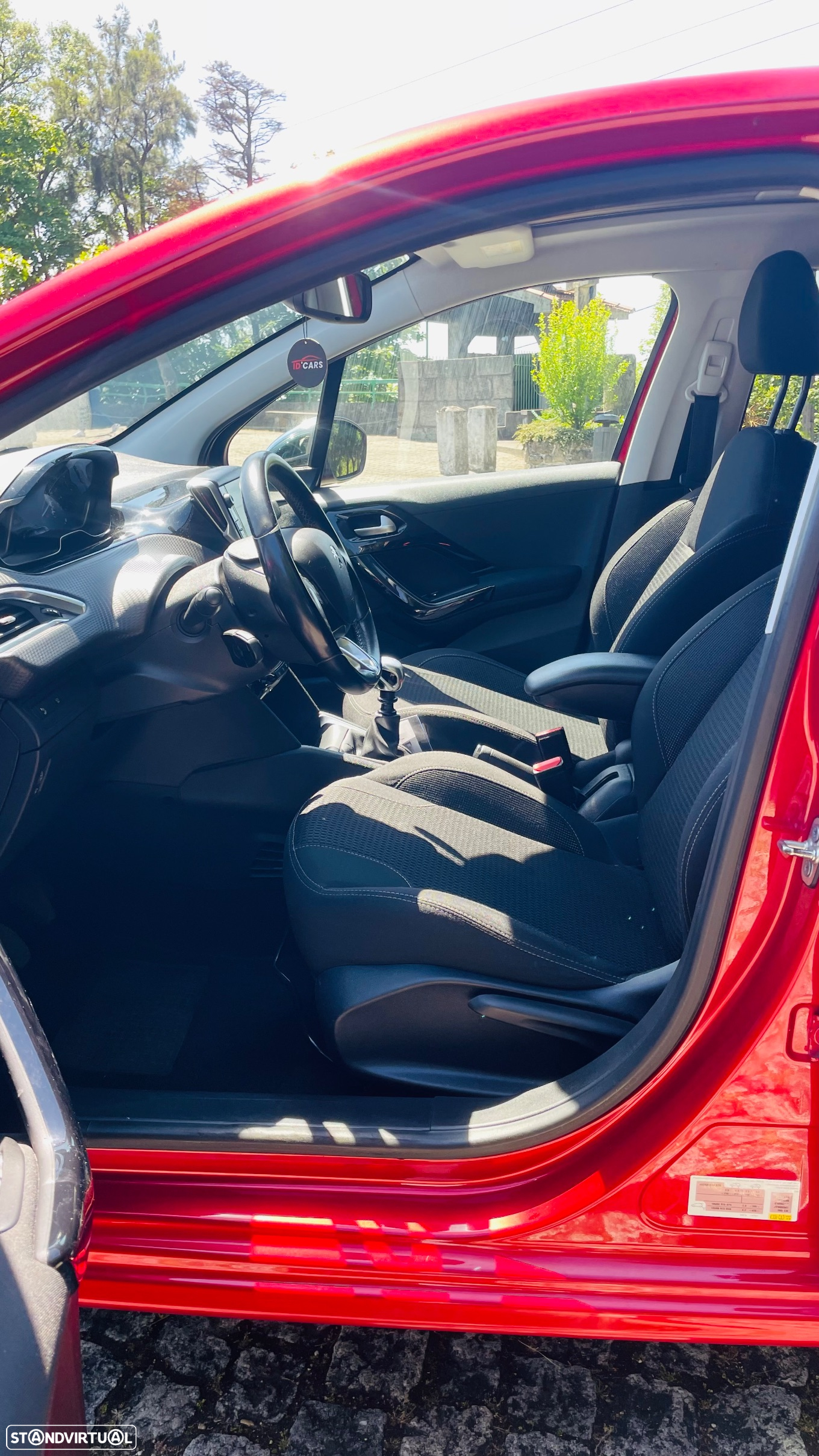Peugeot 208 1.5 BlueHDi Allure - 15