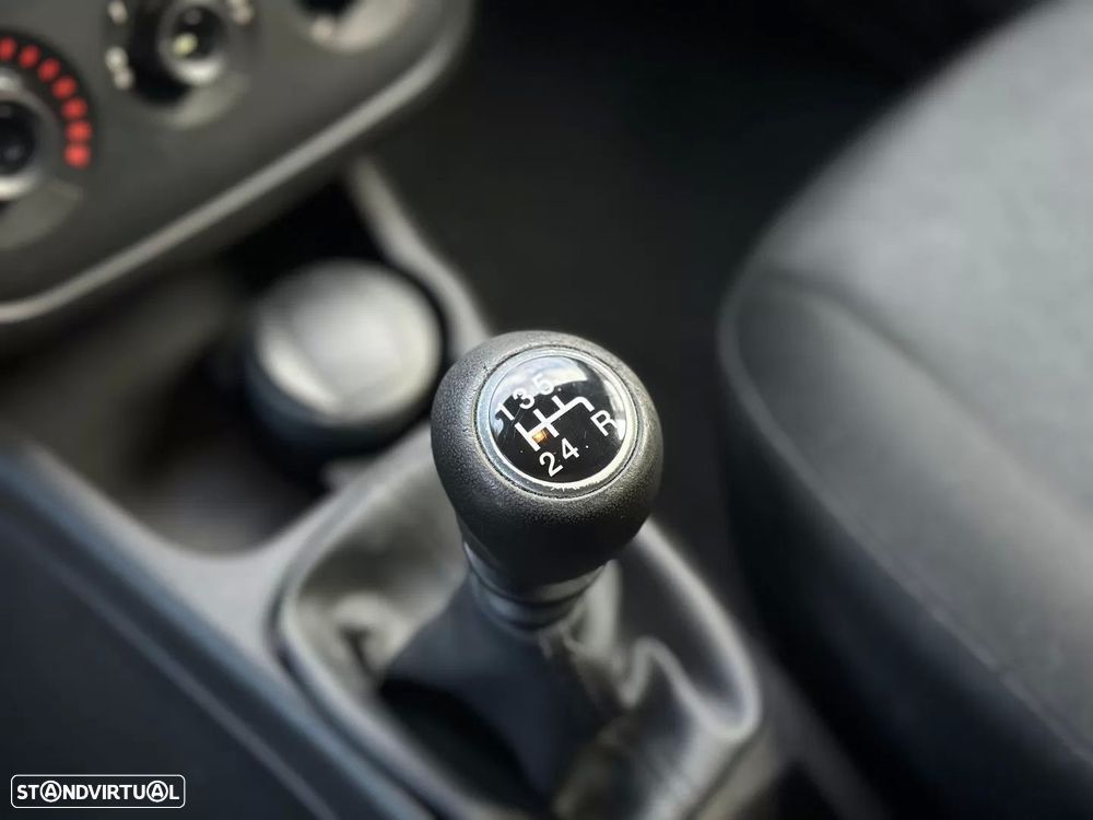 Fiat Punto 1.2 Young S&S - 15