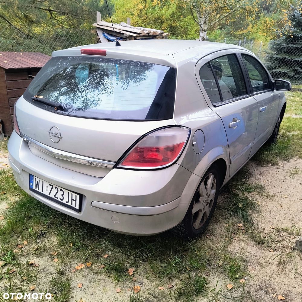 Opel Astra - 2