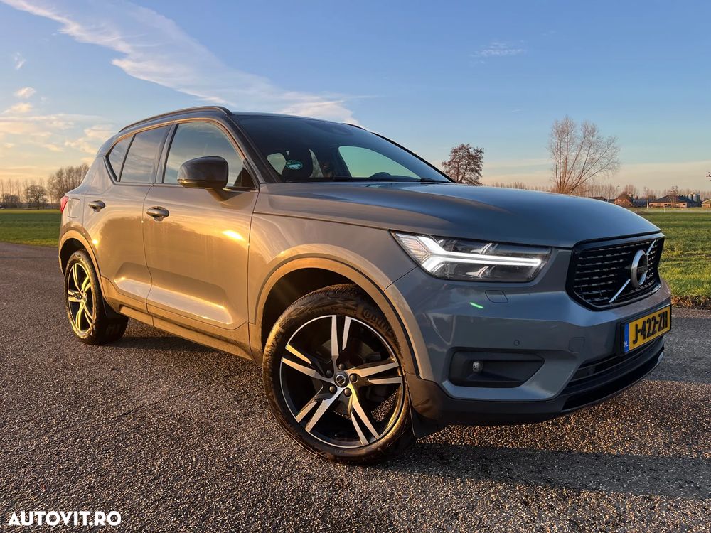 Volvo XC 40 D3 AWD R-Design - 1