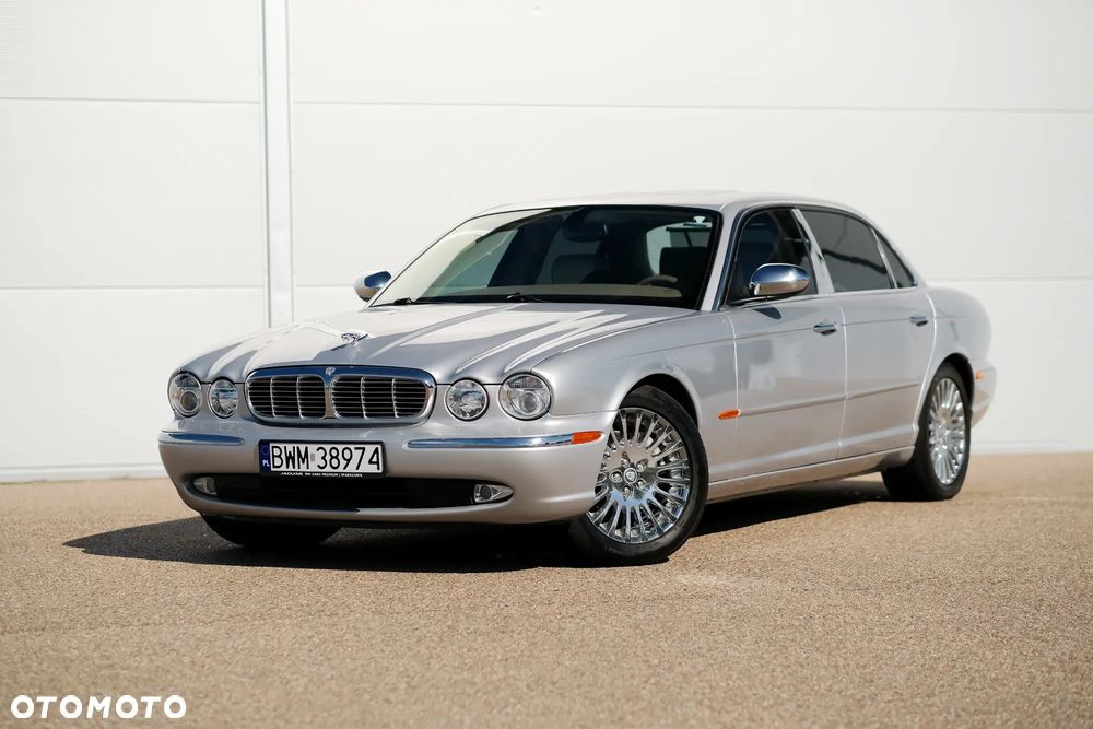 Jaguar XJ XJ8 4.2 LWB High - 1