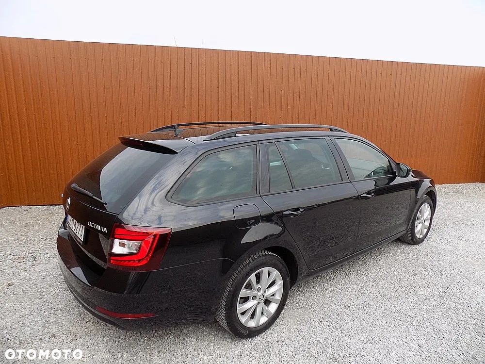 Skoda Octavia Combi 1.5 TSI e-TEC DSG Sportline - 4