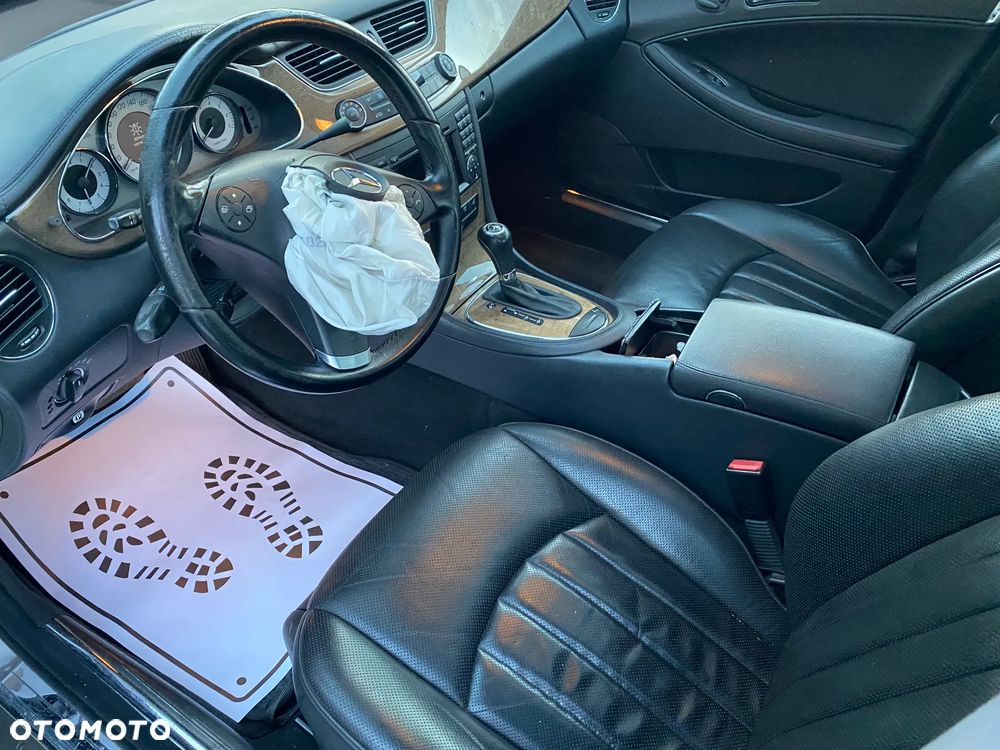 Mercedes-Benz CLS - 10