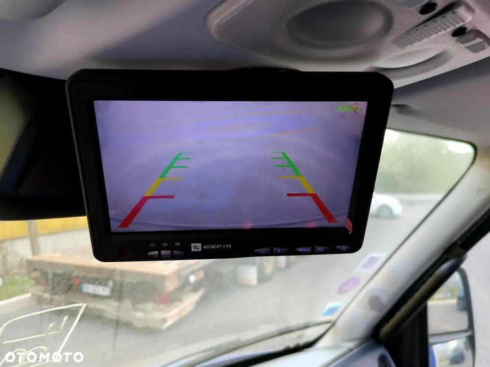 Iveco DAILY CAISSE 7T2 - 22