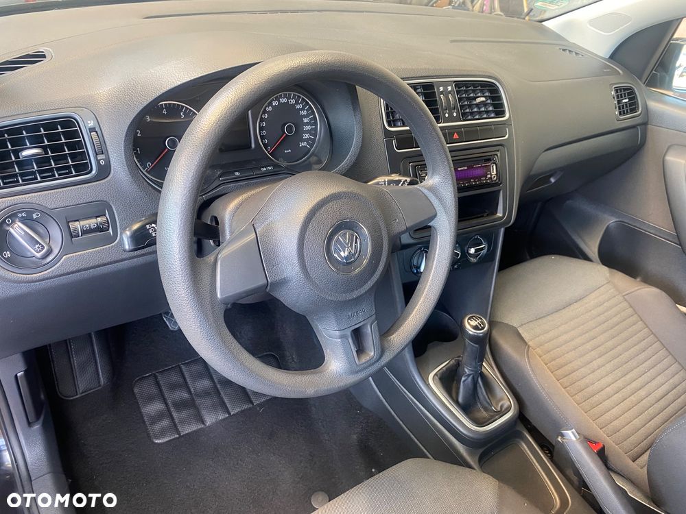 Volkswagen Polo - 17