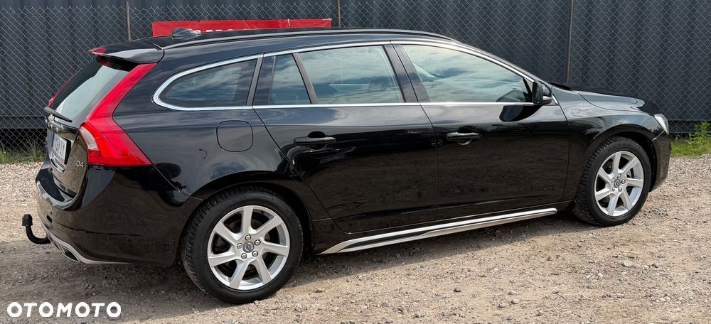 Volvo V60 D4 Drive-E Momentum - 29