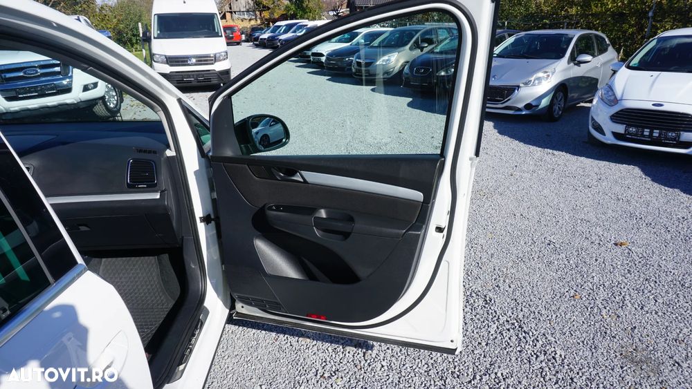 Volkswagen Sharan 2.0 TDI 4MOTION Blue Motion Style - 8