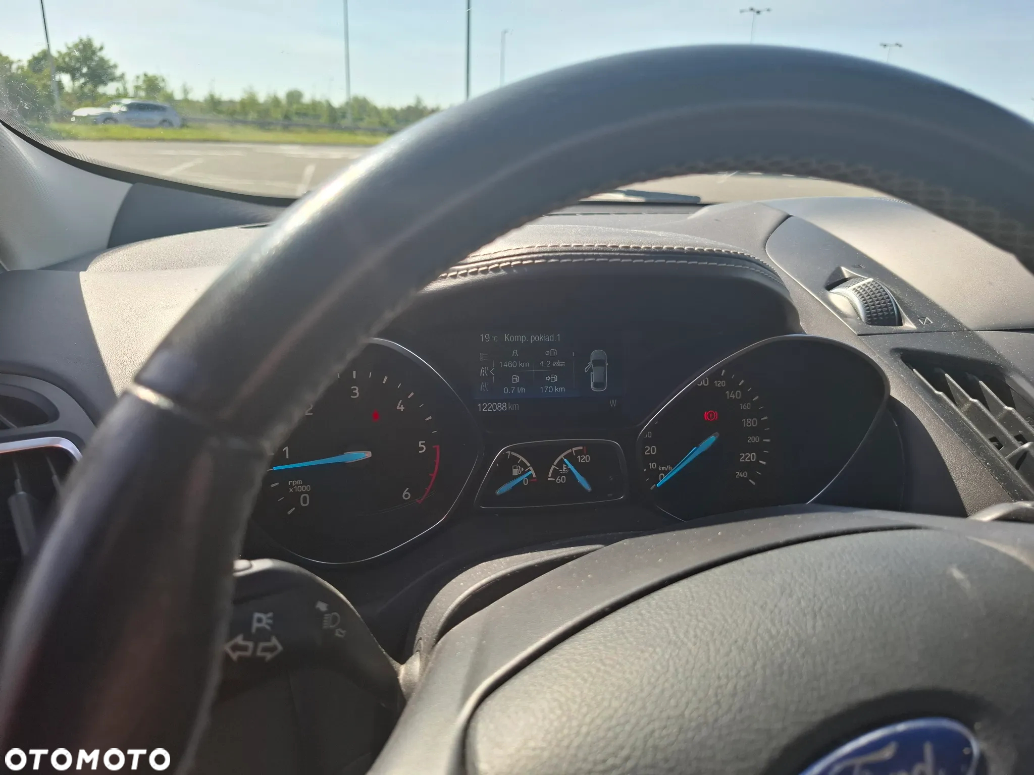 Ford Kuga - 2