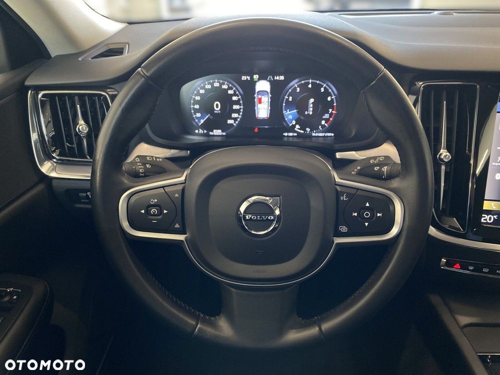 Volvo V60 T5 Momentum Pro - 24