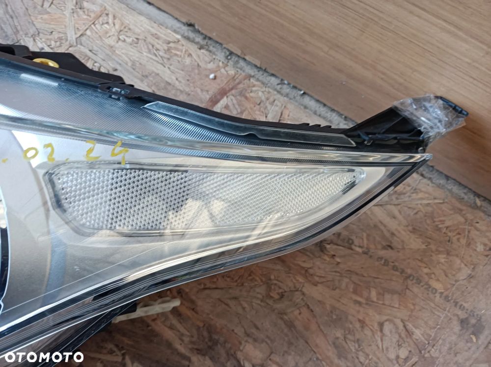 LAMPA PRZEDNIA LEWA FORD TRANSIT CONNECT MK2 14- DT11-13W030 - 4